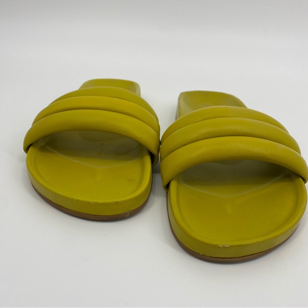 BEATRICE VALENZUELA Green Slides - Picture 6 of 9